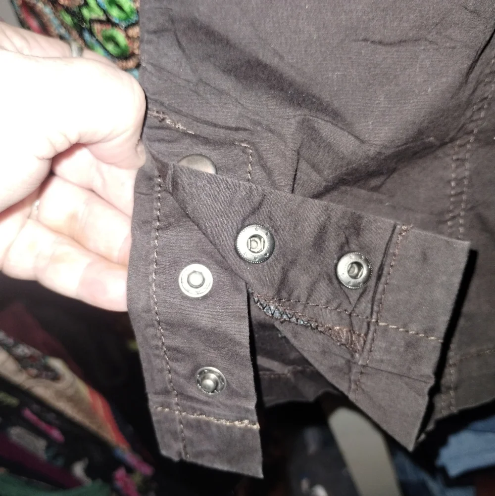 North Crest Brown Cargo Shorts 20W - Picture 8 of 10